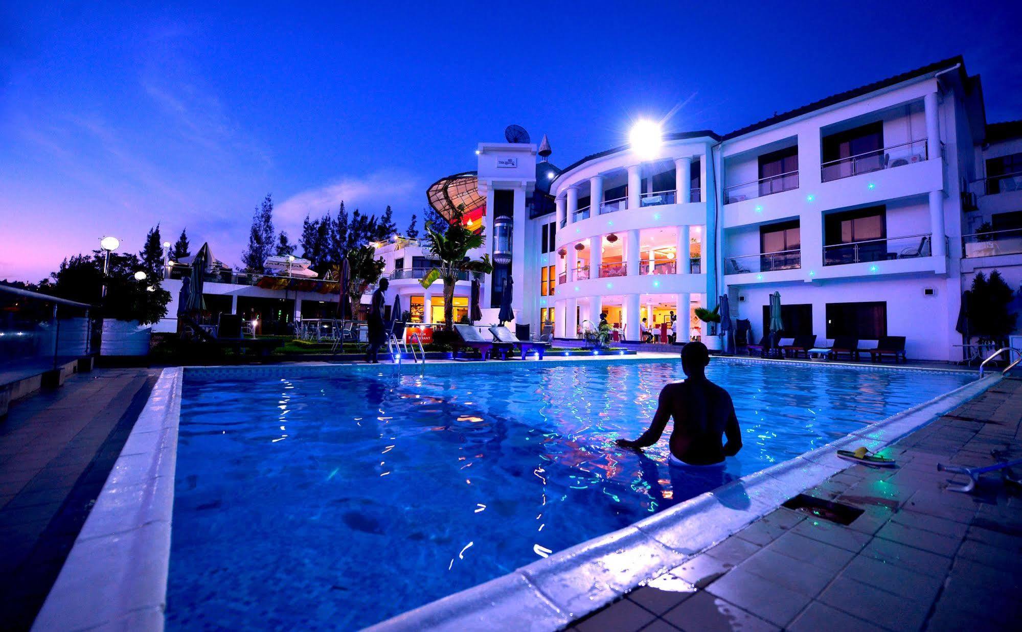 The Manor Hotel Кигали Экстерьер фото